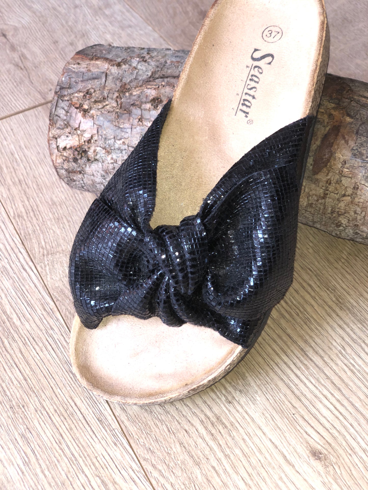 Black Sparkle Bow Sliders